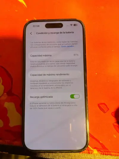 iPhone 14 Pro en buen estado - miniatura 3