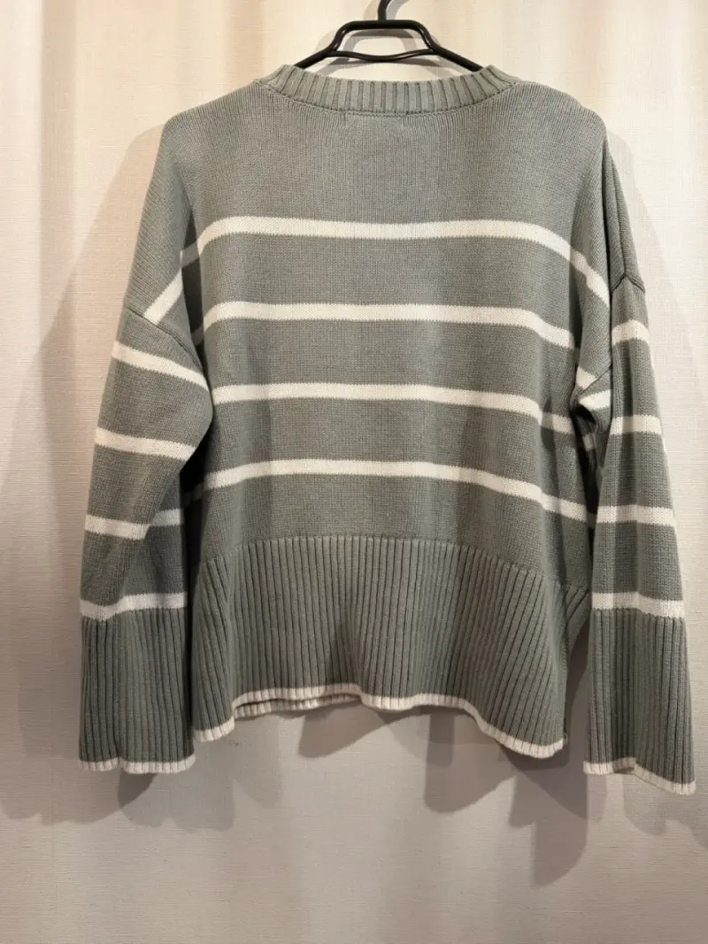 Suéter de rayas verde pastel y crema para mujer - 6