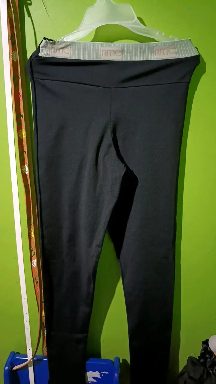 Leggings deportivos negros para mujer - 2