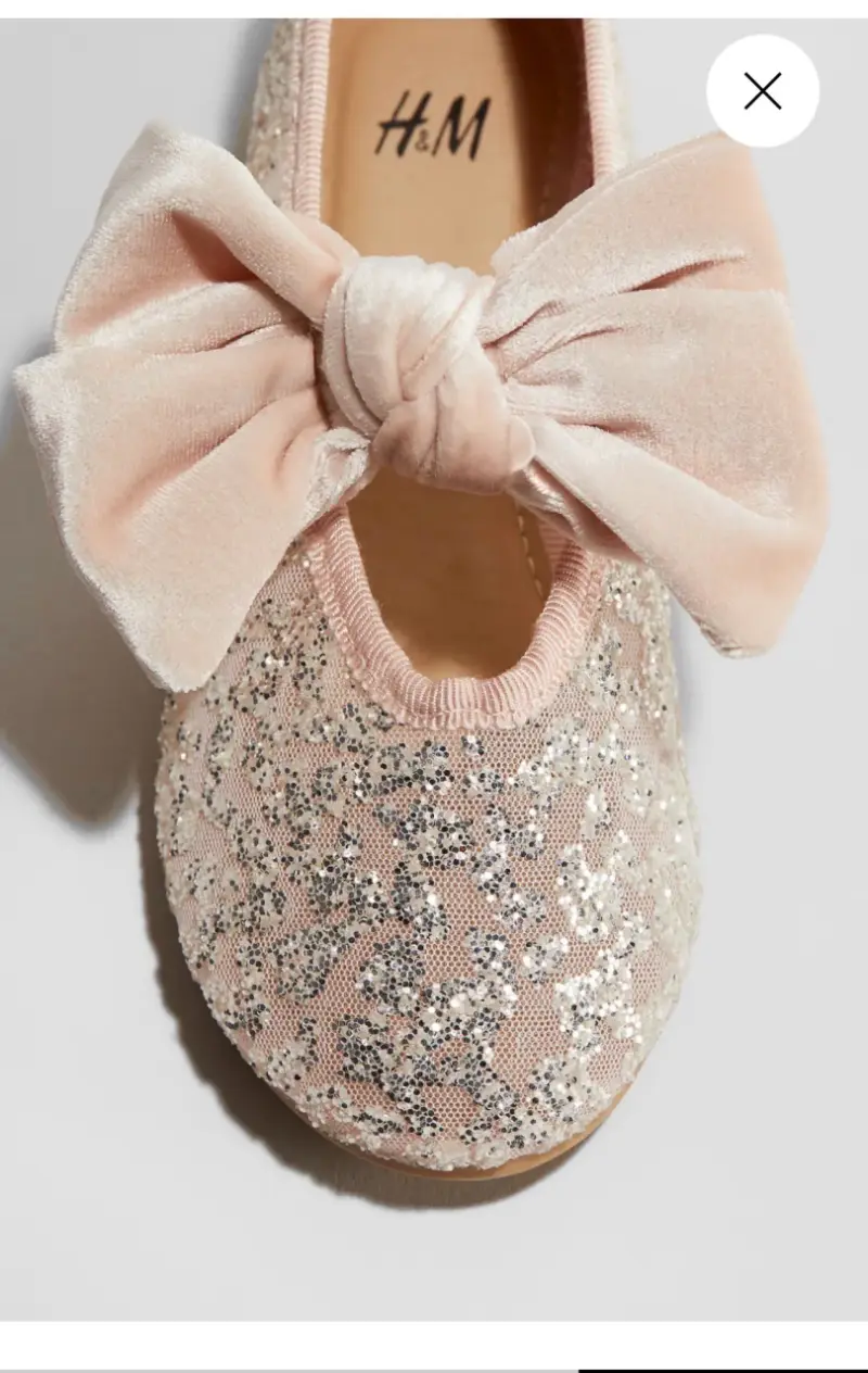 Zapatos ballerina H&M con lazo rosa y brillos - 3