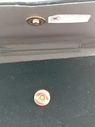 Elegante cartera de terciopelo negro - miniatura 3