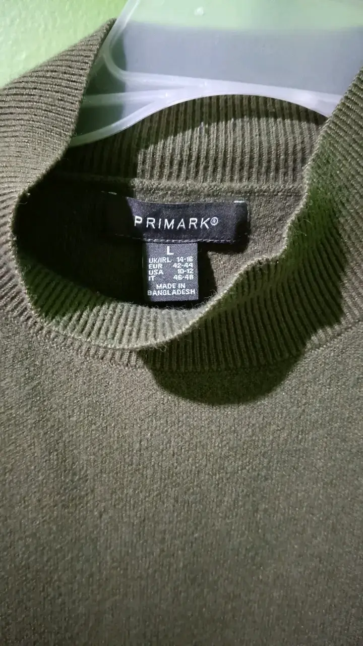 Suéter verde oliva Primark con cuello alto - 3