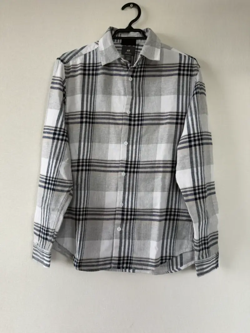 Camisa de franela a cuadros gris H&M - 1