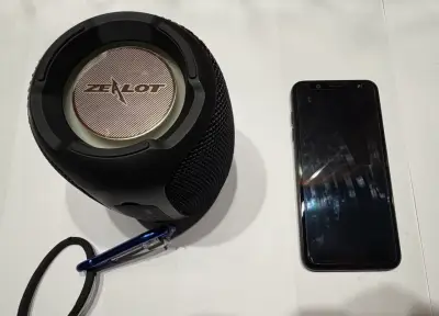 Celular galaxy A6 + Parlante Bluetooth Zealot - miniatura 1