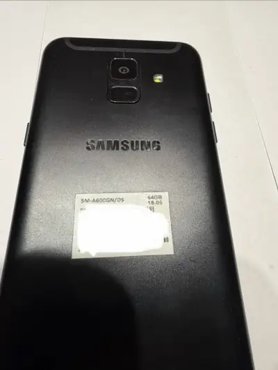 Celular galaxy A6 + Parlante Bluetooth Zealot - miniatura 3