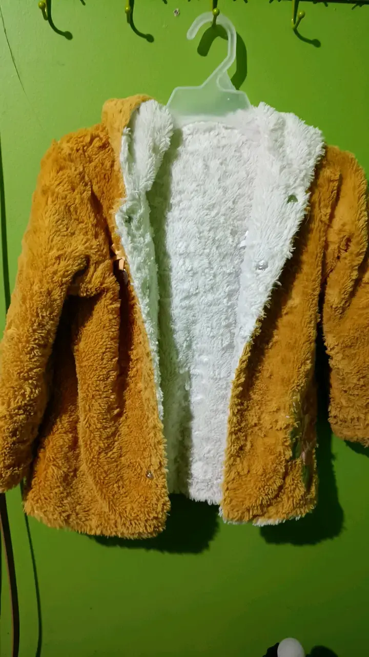 Chaqueta de peluche para niños color mostaza - 1