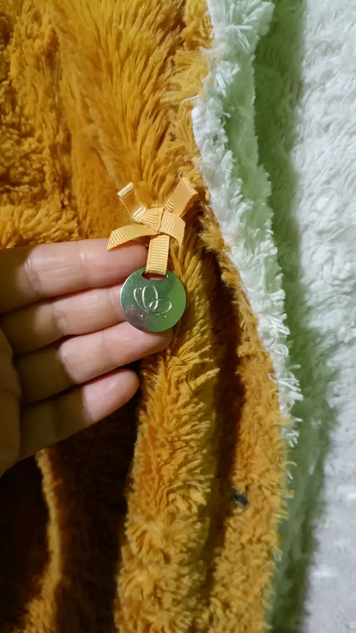Chaqueta de peluche para niños color mostaza - 3