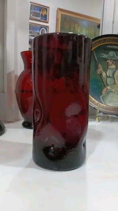 Jarron Cristal Rojo "24 huellas" - miniatura 1