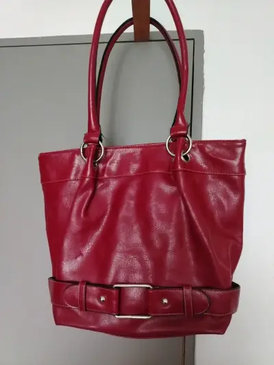 Bolso de cuero rojo con asas resistentes - miniatura 1