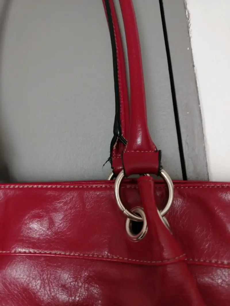 Bolso de cuero rojo con asas resistentes - 4