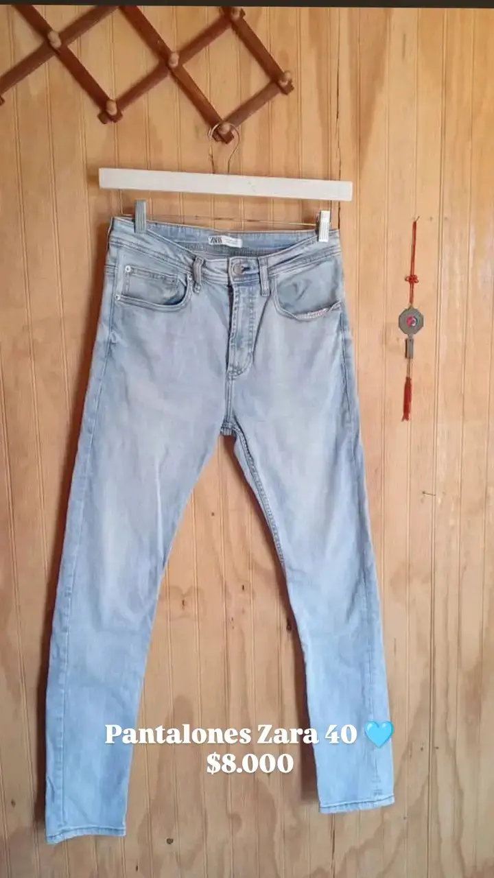Jeans de mezclilla con diseño bordado talla 40 - 2
