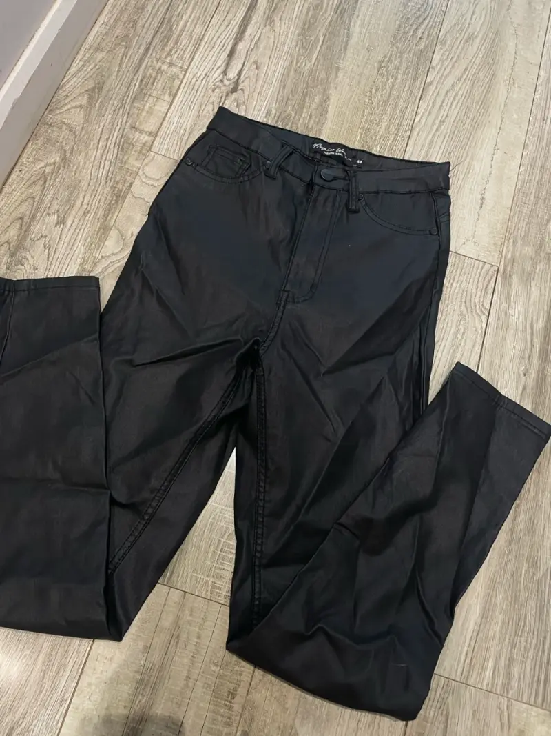 Pantalones cuero de mujer