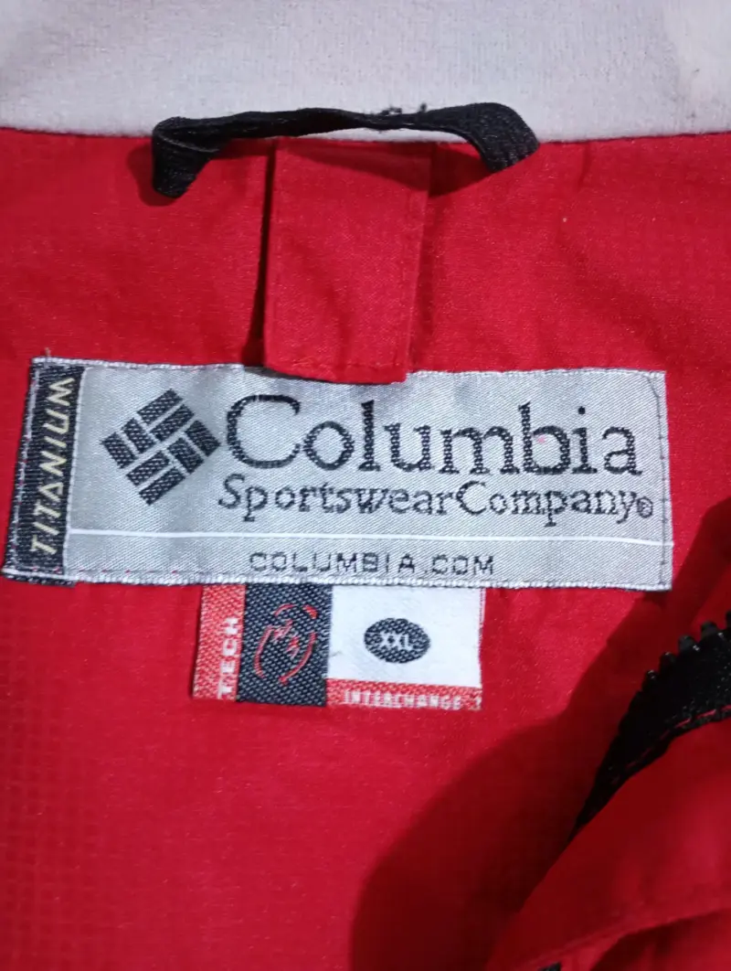Parka con polar color rojo marca Columbia - 3