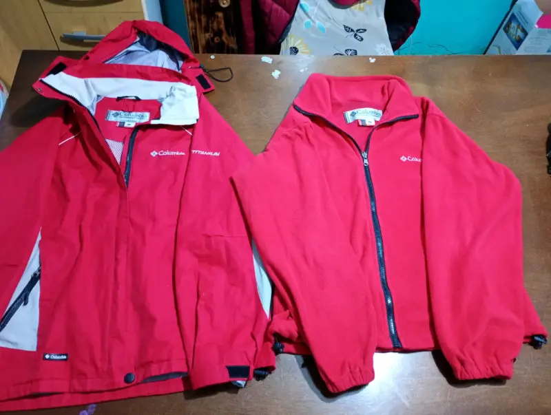 Parka con polar color rojo marca Columbia - 5