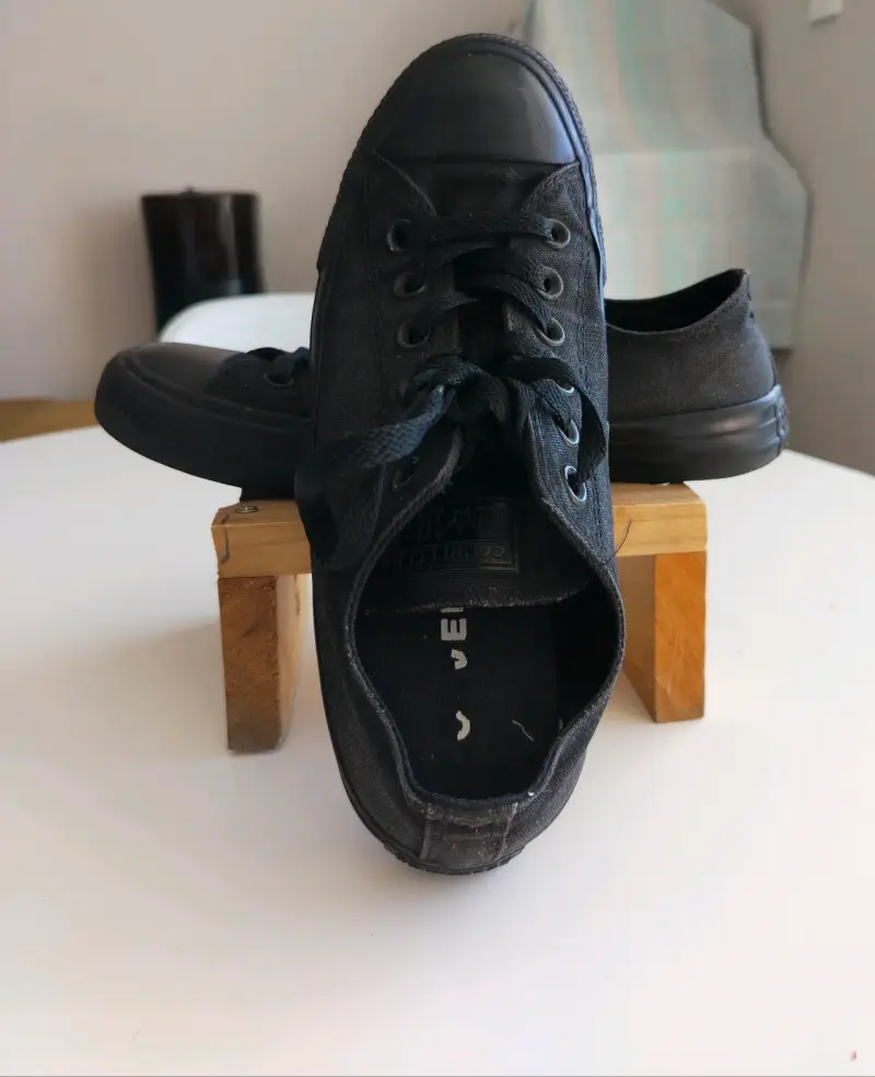 Zapatillas negras de lona estilo casual - 2