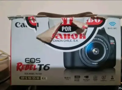 Cámara Canon DSLR con pantalla LCD - miniatura 5