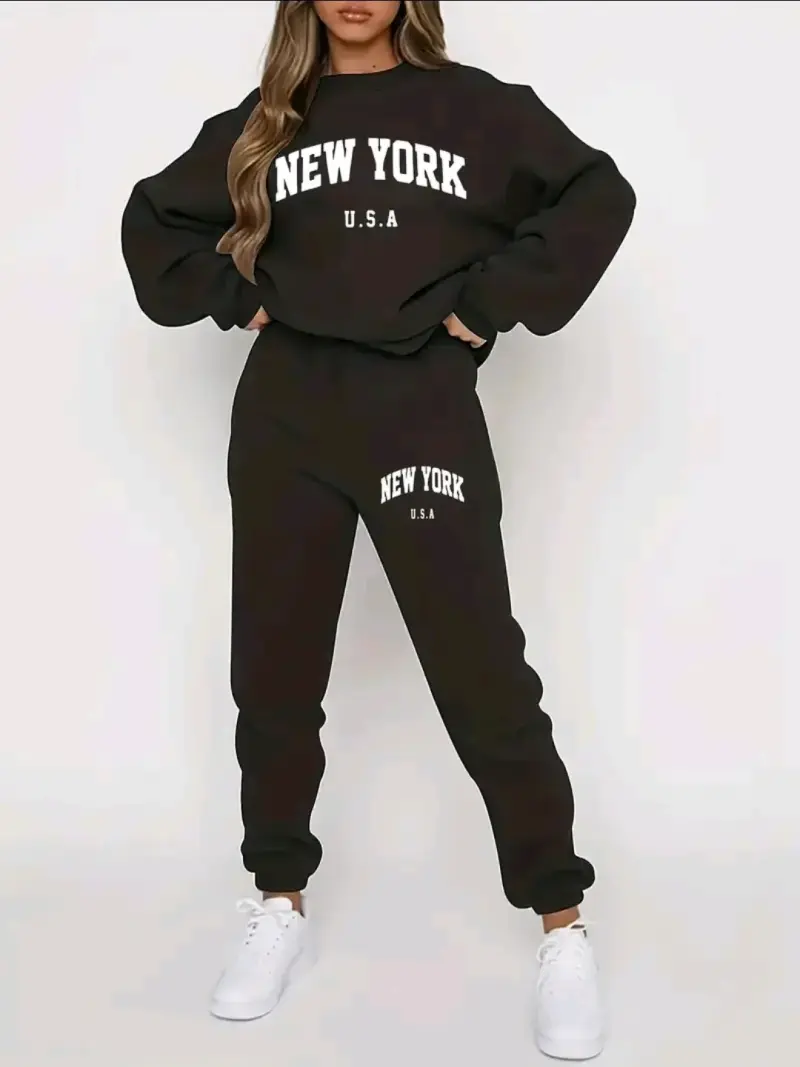 Conjunto deportivo negro New York para mujer