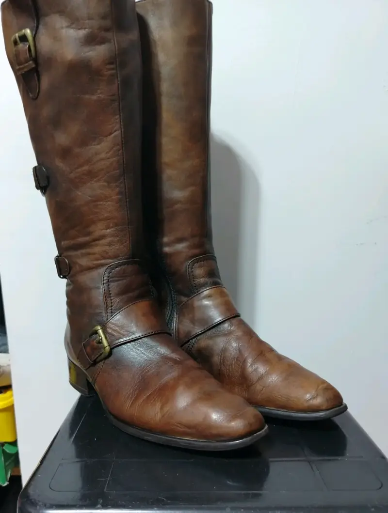 Botas de cuero marrón con hebillas - 3