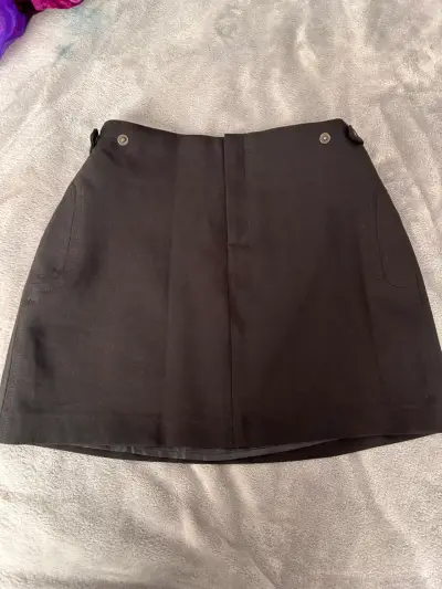 Falda zara corta negra de mujer talla 36 - miniatura 1