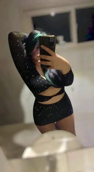 Vestido negro con brillo - miniatura 1
