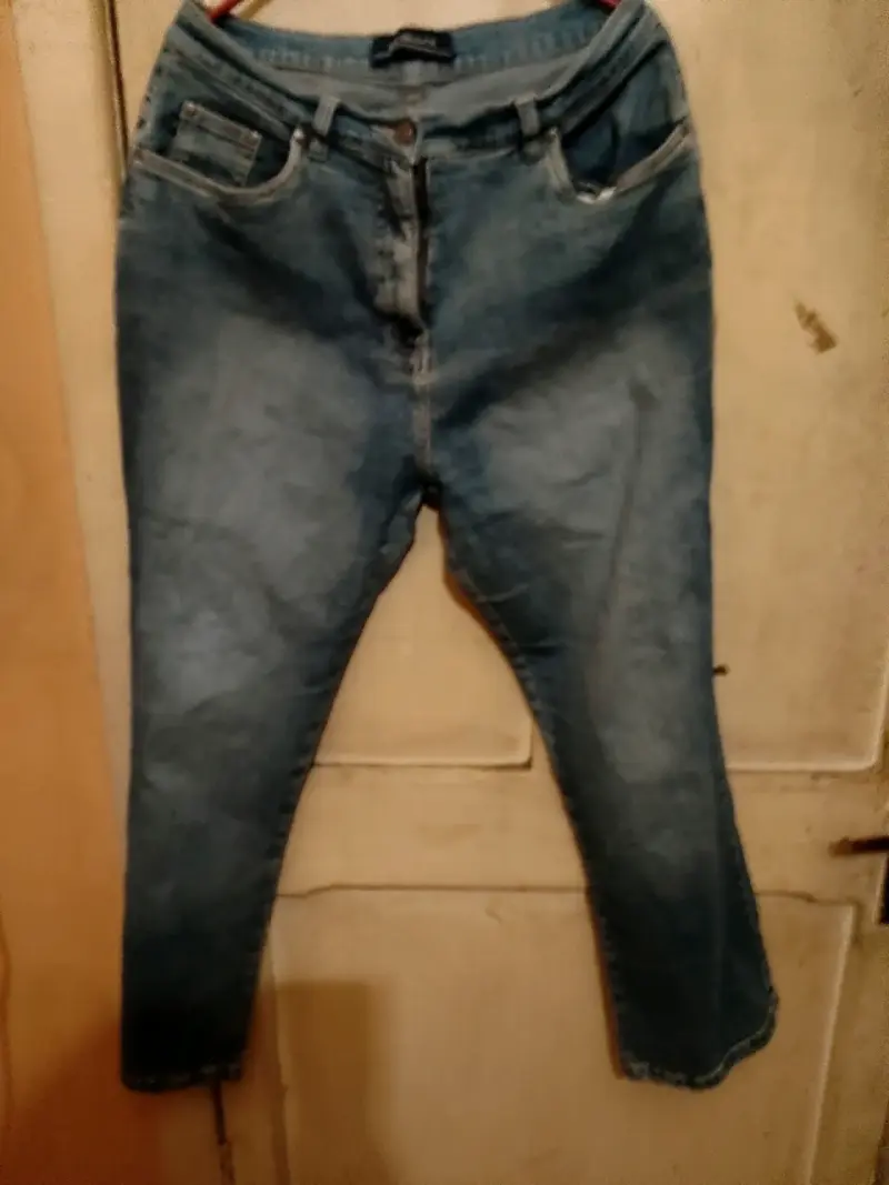 Jeans de mezclilla azul para mujer
