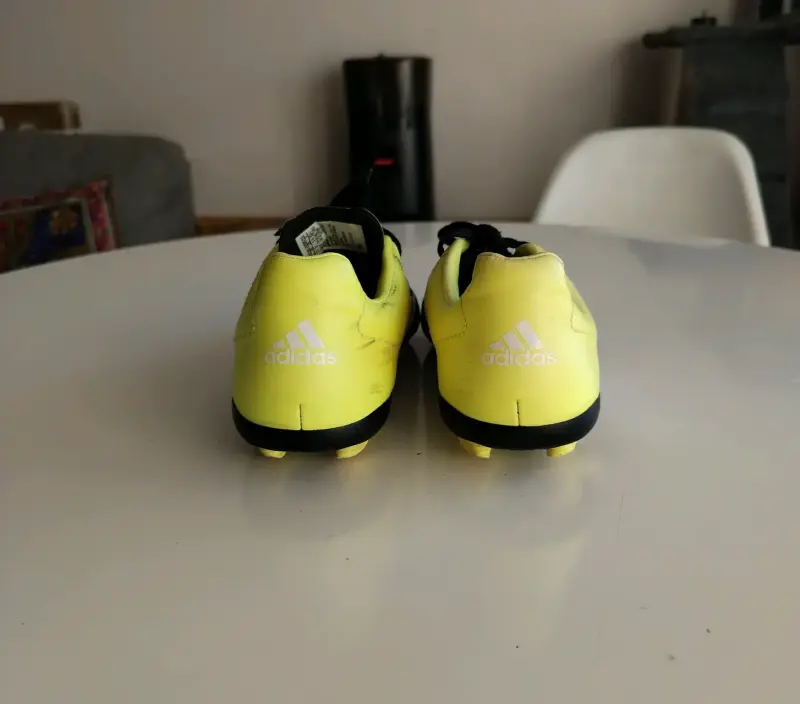 Zapatillas fútbol Adidas negras amarillas N 33,5 - 2