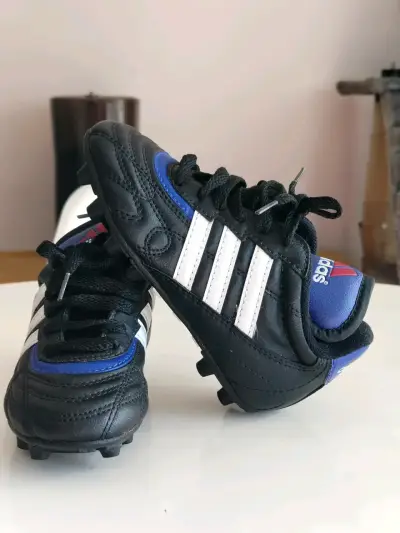 Zapatillas de fútbol para niños Adidas negras - miniatura 1