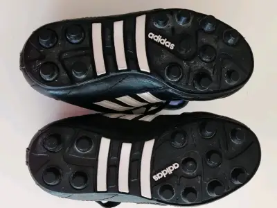 Zapatillas de fútbol para niños Adidas negras - miniatura 3