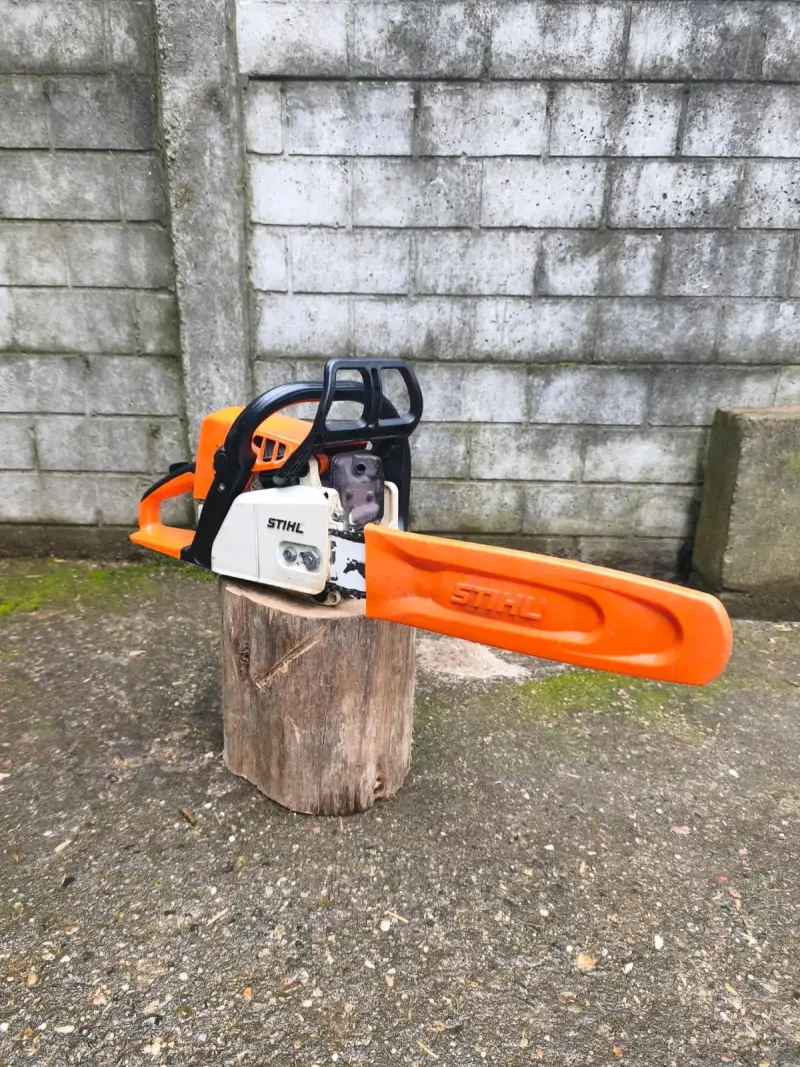 Motosierra Stihl MS230 - 1