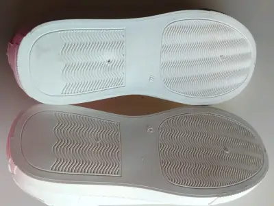 Zapatillas urbanas blancas de cuero sintético - miniatura 6