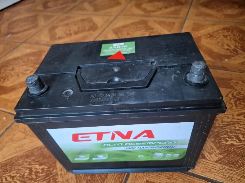 Batería de auto ETNA alto desempeño - 1