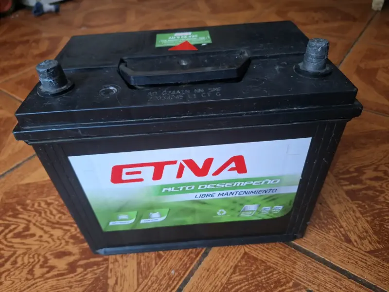Batería de auto ETNA alto desempeño - 3
