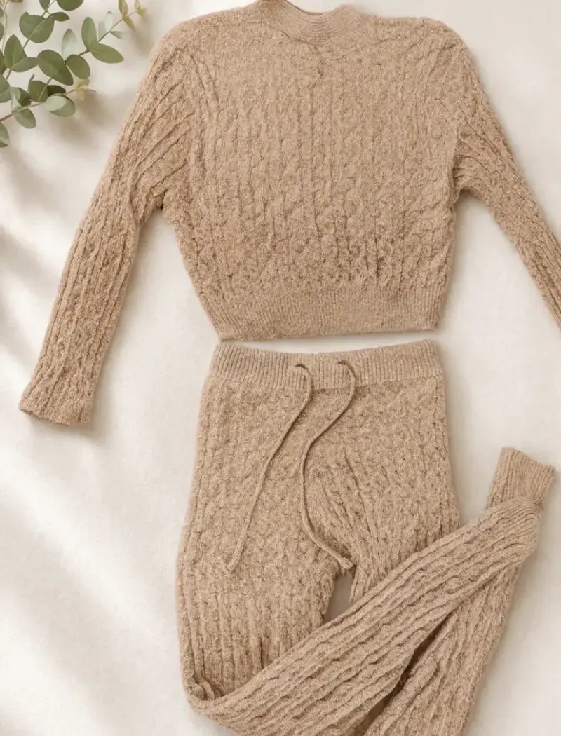 Conjunto de punto beige para mujer