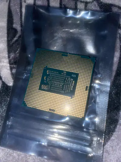 Procesador Intel Core i3-8100 3.6GHz - miniatura 2
