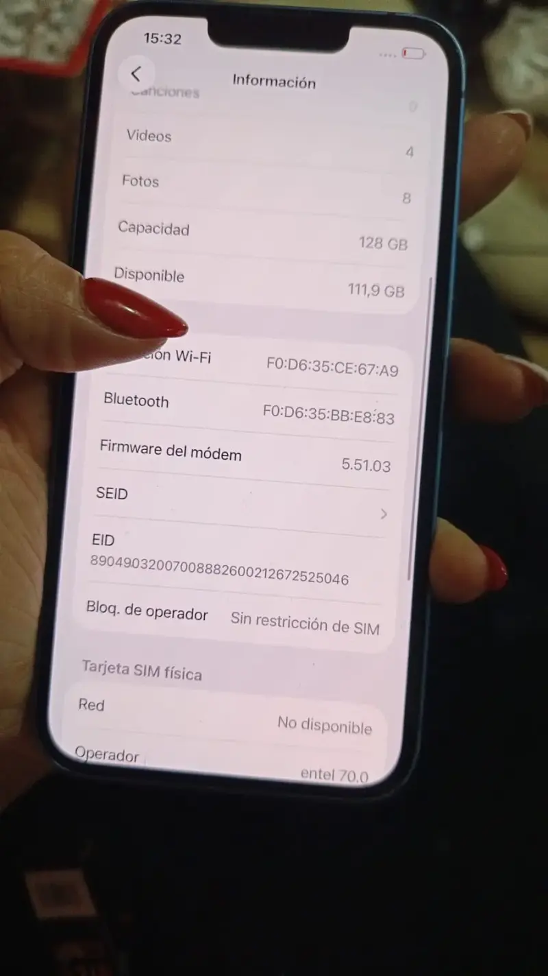 iPhone 13 azul de 128GB en buen estado - 3