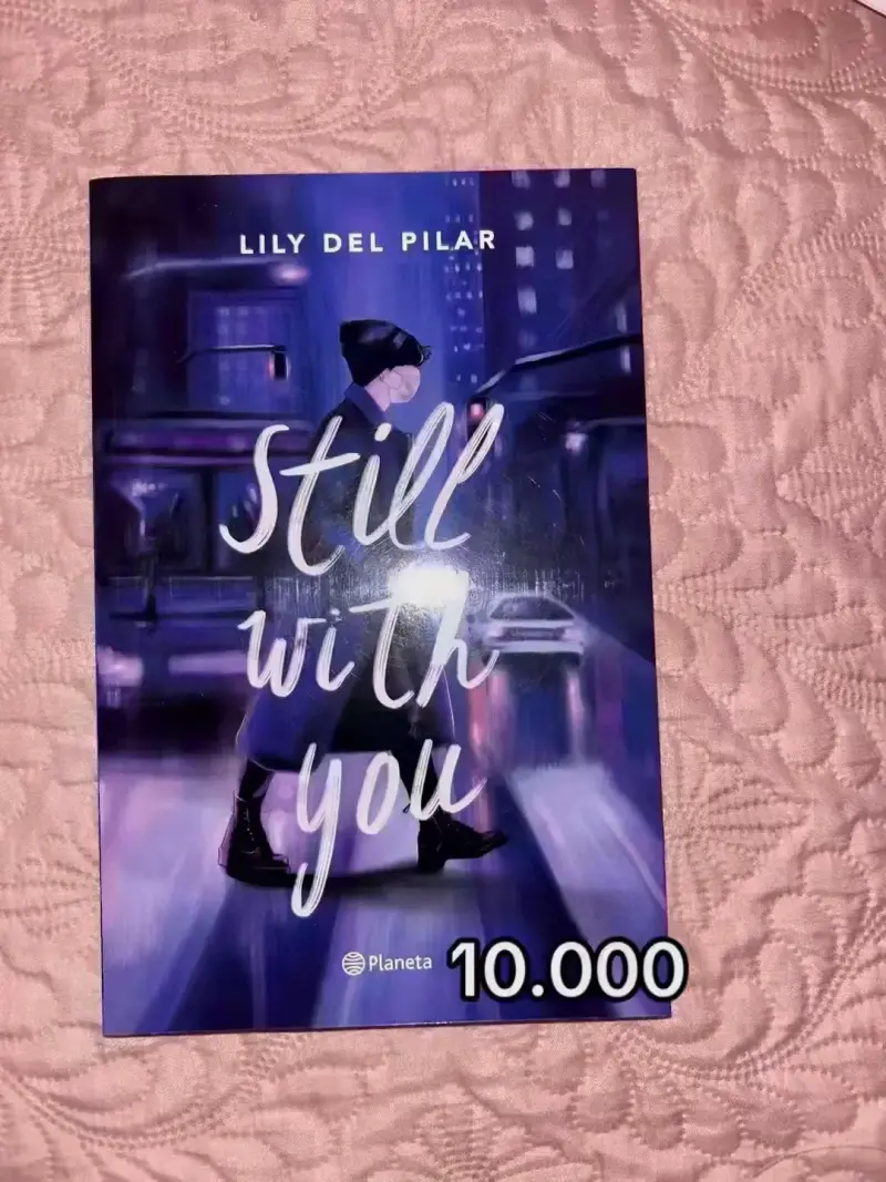 Libro 'Still With You' de Lily Del Pilar