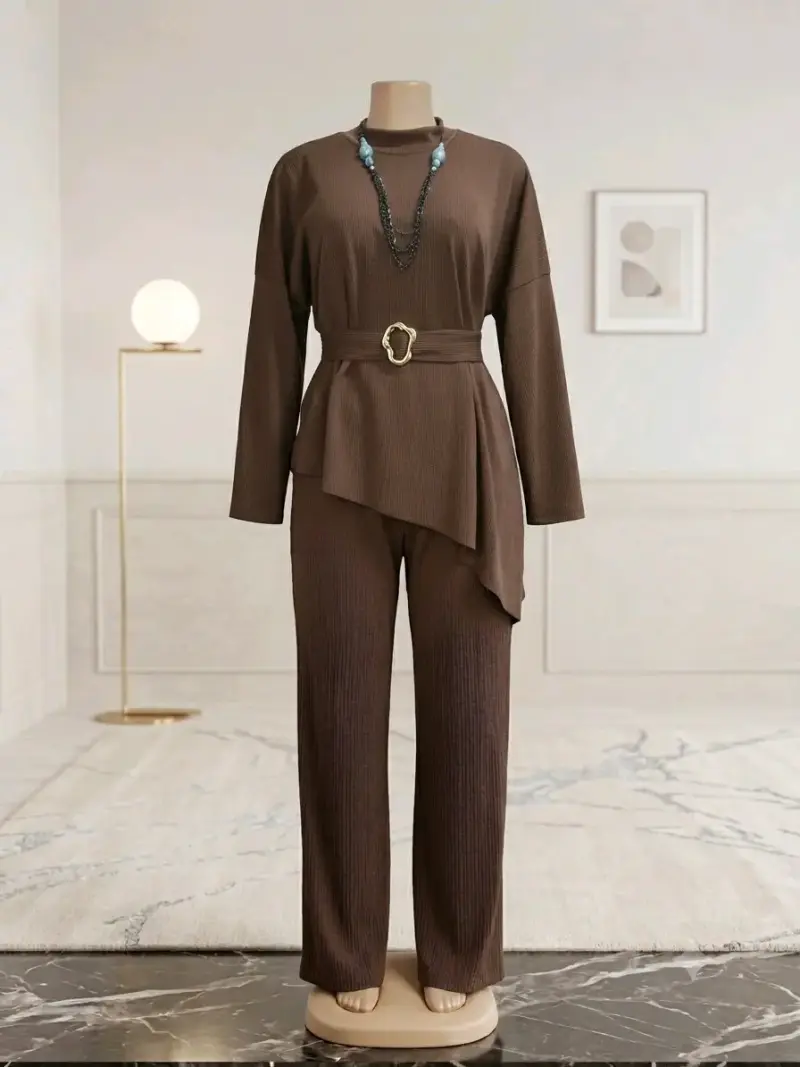 Conjunto de dos piezas marrón elegante para mujer - 1