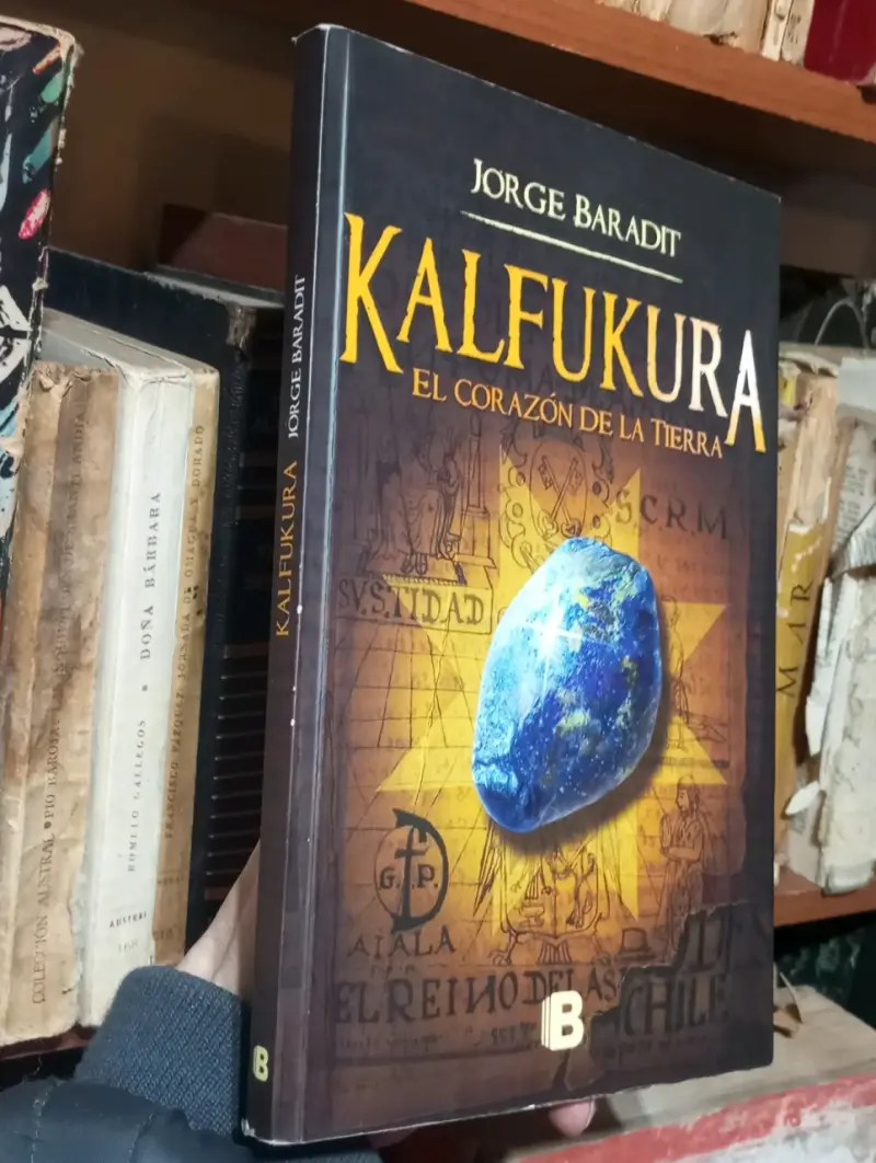 Libro Kalfukura Jorge Baradit