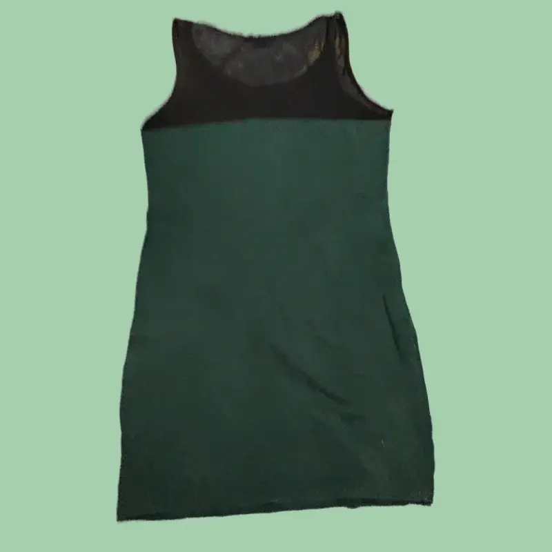 Vestido verde sin mangas con detalle negro - 2