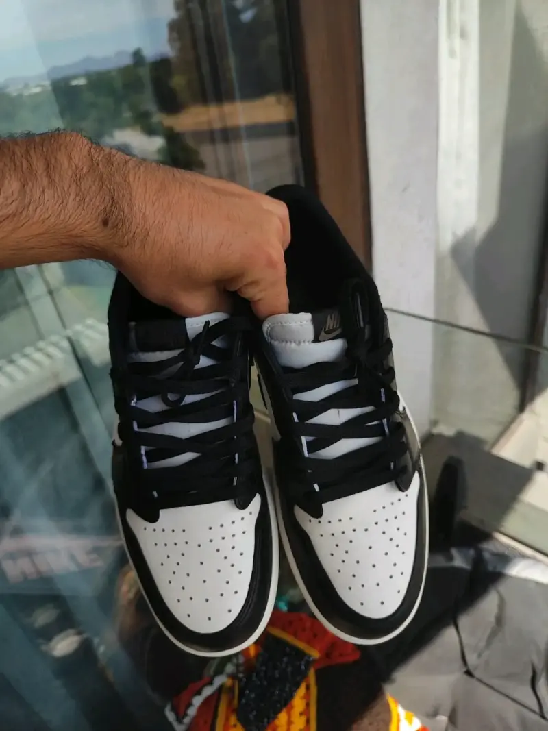 Jordan. 1 low mocha - 3