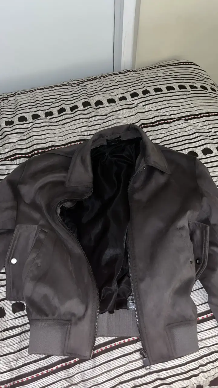 Chaqueta negra Zara