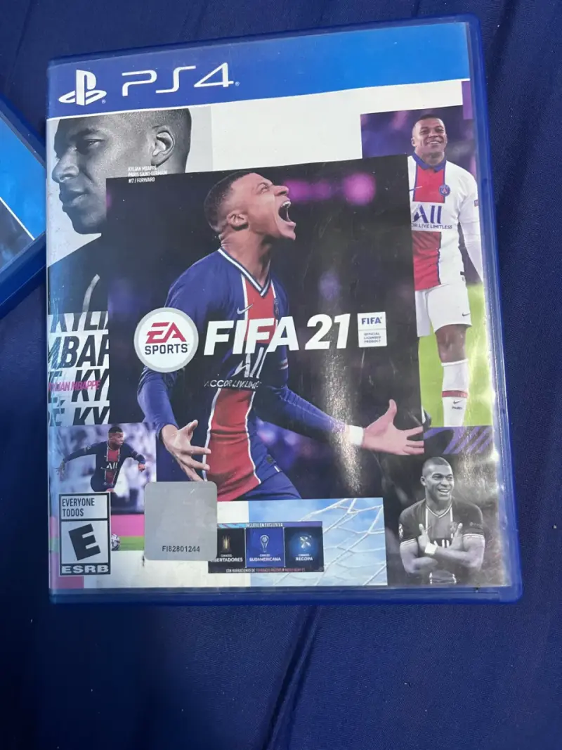 Juego FIFA 21 para PS4 en buen estado