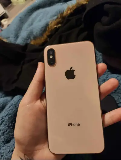 iPhone XS en buen estado color rosado - miniatura 2