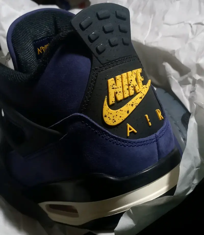 Zapatillas Jordan retro 4 lakers (8.5us) - 3