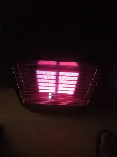 Se vende estufa a gas - miniatura 1