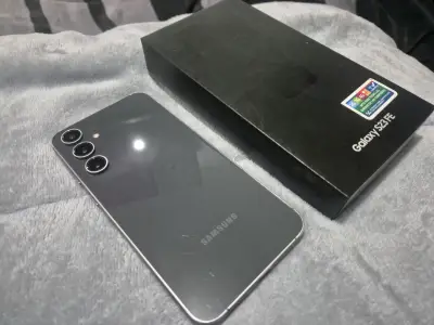 Samsung Galaxy S23 FE con caja original - miniatura 2