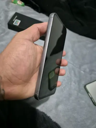 Samsung Galaxy S23 FE con caja original - miniatura 5