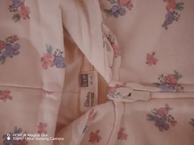 Conjunto de bebé con capucha y estampado floral - miniatura 2