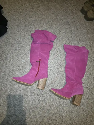 Botas altas de gamuza rosa con tacón grueso - miniatura 2
