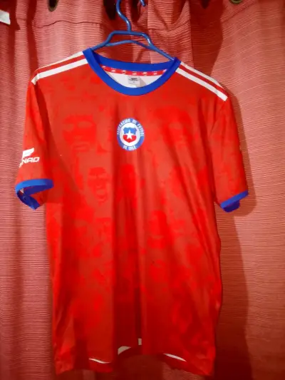 Camiseta Roja Selección Chilena Oficial - miniatura 1